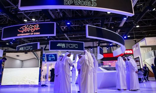 Du khách đến thăm Triển lãm Công nghệ Thông tin Vùng Vịnh (GITEX) ở Dubai, Các Tiểu vương quốc Ả Rập Thống nhất, vào ngày 6 tháng 10 năm 2019. Ảnh: Xinhua