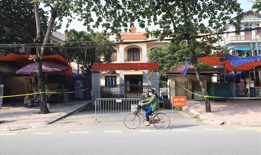 Tòa án nhân dân huyện Thanh Oai (Hà Nội) đã tạm dừng hoạt động sau khi ghi nhận cán bộ làm việc tài tòa dương tính với SARS-CoV-2. Ảnh: TG