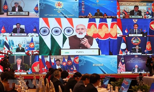 Thủ tướng Phạm Minh Chính tham dự Hội nghị cấp cao ASEAN-Ấn Độ lần thứ 18 theo hình thức trực tuyến, ngày 28.10. Ảnh: TTXVN