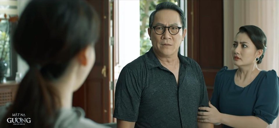 Tình tiết mới trong "Mặt nạ gương". Ảnh: NSX. Tình tiết mới trong "Mặt nạ gương". Ảnh: NSX.