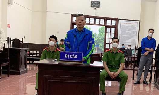 Bị cáo Nguyễn Hồng Mạc lĩnh án 9 năm tù vì tội lừa đảo. Ảnh: C.H.