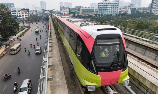 Tuyến metro Nhổn - Ga Hà Nội đang được đẩy nhanh tiến độ để đưa vào khai thác thương mại cuối năm 2021. Ảnh: T.T