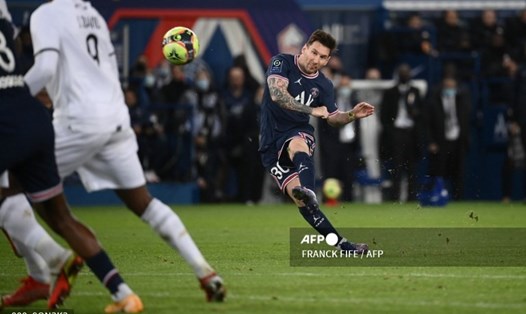 Messi vẫn chưa có bàn thắng đầu tiên tại Ligue 1. Ảnh: AFP