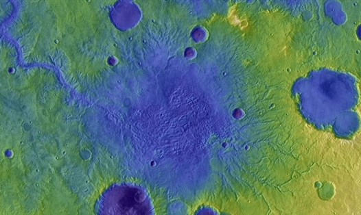Hồ miệng núi lửa bị vỡ trên sao Hỏa. Ảnh: Tim Goudge/University of Texas