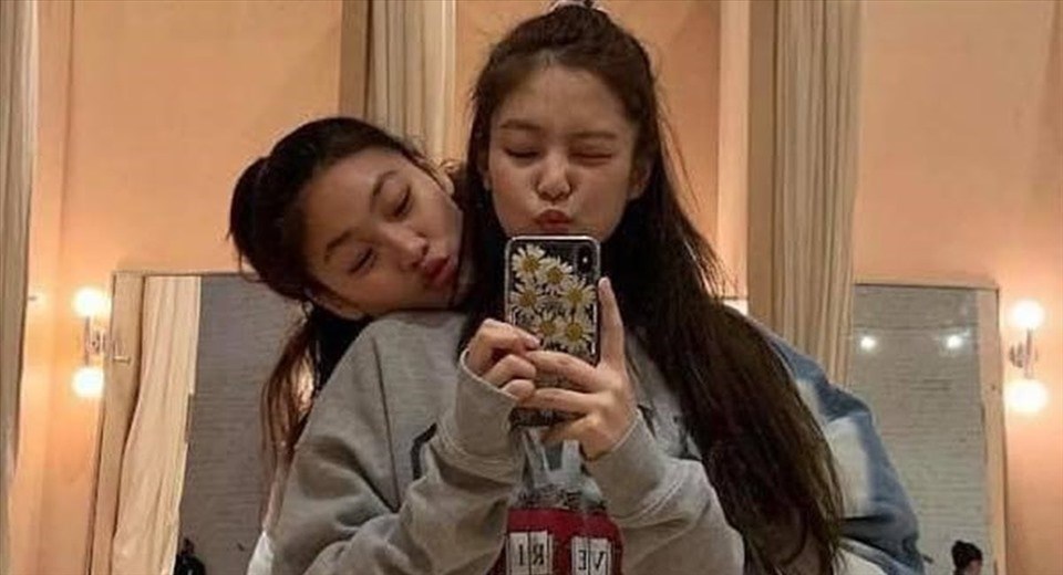 Jung Ho Yeon “Squid Game” và Jennie (BlackPink) có mối quan hệ thân thiết. Ảnh: Xinhua. Jung Ho Yeon “Squid Game” và Jennie (BlackPink) có mối quan hệ thân thiết. Ảnh: Xinhua.