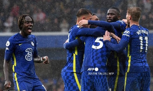 Chelsea tạm thời vươn lên dẫn đầu bảng xếp hạng. Ảnh: AFP