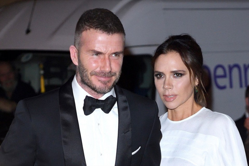 Vợ chồng David Beckham và những lần bị chỉ trích bất chấp vì tiền