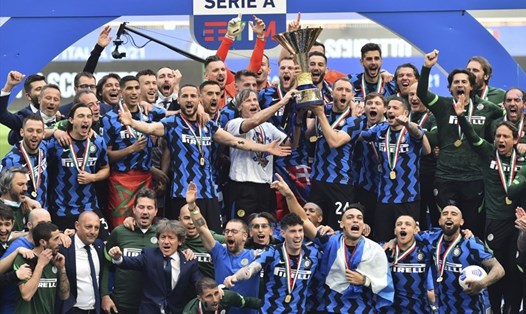 Inter Milan lật đổ Juventus để vô địch Serie A mùa 2020-2021. Ảnh AFP.