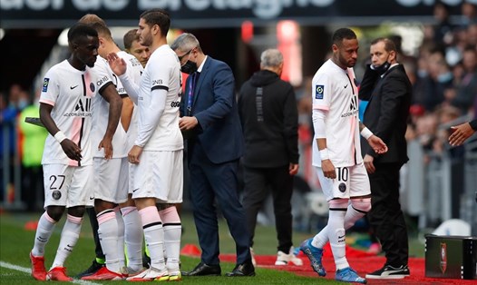 Các cổ động viên của Paris St Germain không còn muốn Neymar đá chính nữa. Ảnh: AFP
