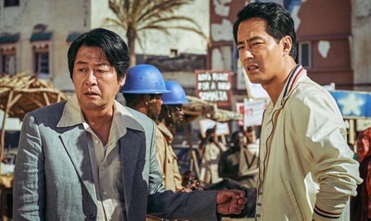 "Đào thoát khỏi Mogadishu" được khán giả Hàn Quốc đặt kỳ vọng sau thành công của "Ký sinh trùng". Ảnh: Lotte.