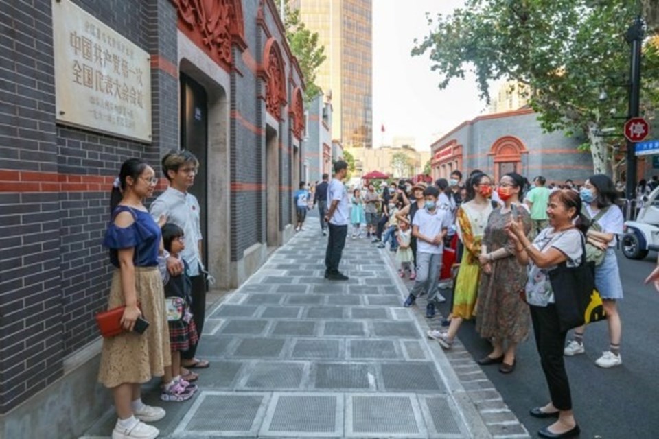 Kỳ nghỉ Tuần lễ Vàng là kỳ nghỉ hàng năm quan trọng nhất của Trung Quốc sau Tết Nguyên đán. Ảnh: Tân Hoa Xã Kỳ nghỉ Tuần lễ Vàng là kỳ nghỉ hàng năm quan trọng nhất của Trung Quốc sau Tết Nguyên đán. Ảnh: Tân Hoa Xã