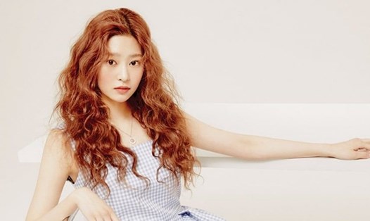 Kim Min Ju đã quyết định theo đuổi sự nghiệp diễn xuất thay vì tham gia nhóm nhạc nữ mới của HYBE. Ảnh: Poster.