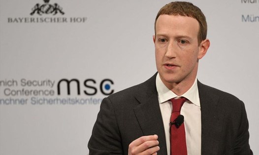 Tỉ phú Mark Zuckerberg bị công chúng phớt lờ, nhạo báng.
Ảnh: AFP.