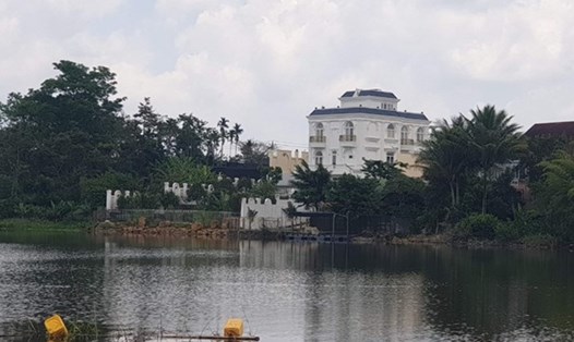 Biệt thự "khủng" xây dựng trái phép ở TP Bảo Lộc, Lâm Đồng. Ảnh: T.T