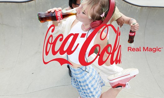 REAL MAGIC™ là triết lý và niềm tin dài lâu nhằm thúc đẩy, dẫn dắt toàn bộ các hoạt động marketing và truyền thông cho thương hiệu Coca-Cola®