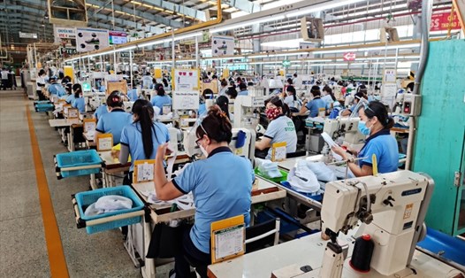 Công ty CP Taekwang Vina Industrial đang có nhu cầu tuyển dụng thêm 3.000 - 4.000 người lao động để phục hồi sản xuất. Ảnh: Hà Anh Chiến