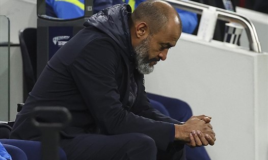 Huấn luyện viên Nuno Espirito Santo đã không thể kéo Tottenham đi lên sau khi thế chỗ Jose Mourinho. Ảnh: Daily Mail