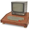 Chiếc máy tính Apple-1 đấu giá được 400.000 USD.