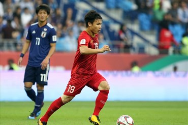 Tuyển Việt Nam từng thất bại với tỉ số tối thiểu 0-1 trước Nhật Bản tại Asian Cup 2019. Ảnh Hữu Phạm