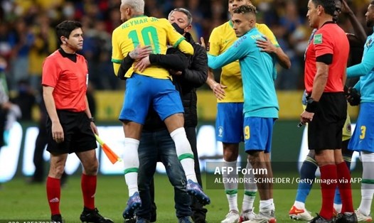 Neymar và các đồng đội ở đội tuyển Brazil đã hoàn thành nhiệm vụ đầu tiên là giành vé dự World Cup 2022. Ảnh: AFP