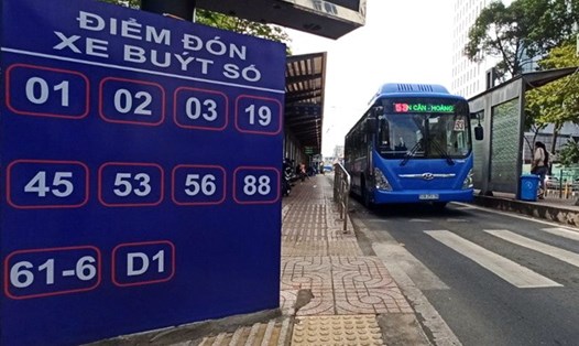 TPHCM đã cho khôi phục hoạt động lại 85 tuyến xe buýt.  Ảnh: Chân Phúc