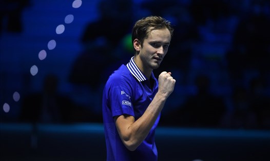 Daniil Medvedev khẳng định bản lĩnh và kinh nghiệm khi đối đầu với Hubert Hurkacz, tay vợt lần đầu tiên dự ATP Finals. Ảnh: ATP Tour