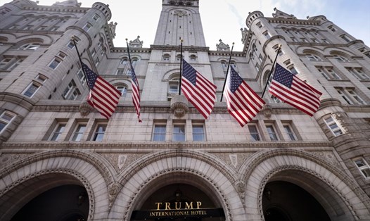 Khách sạn Trump International. Ảnh: AFP