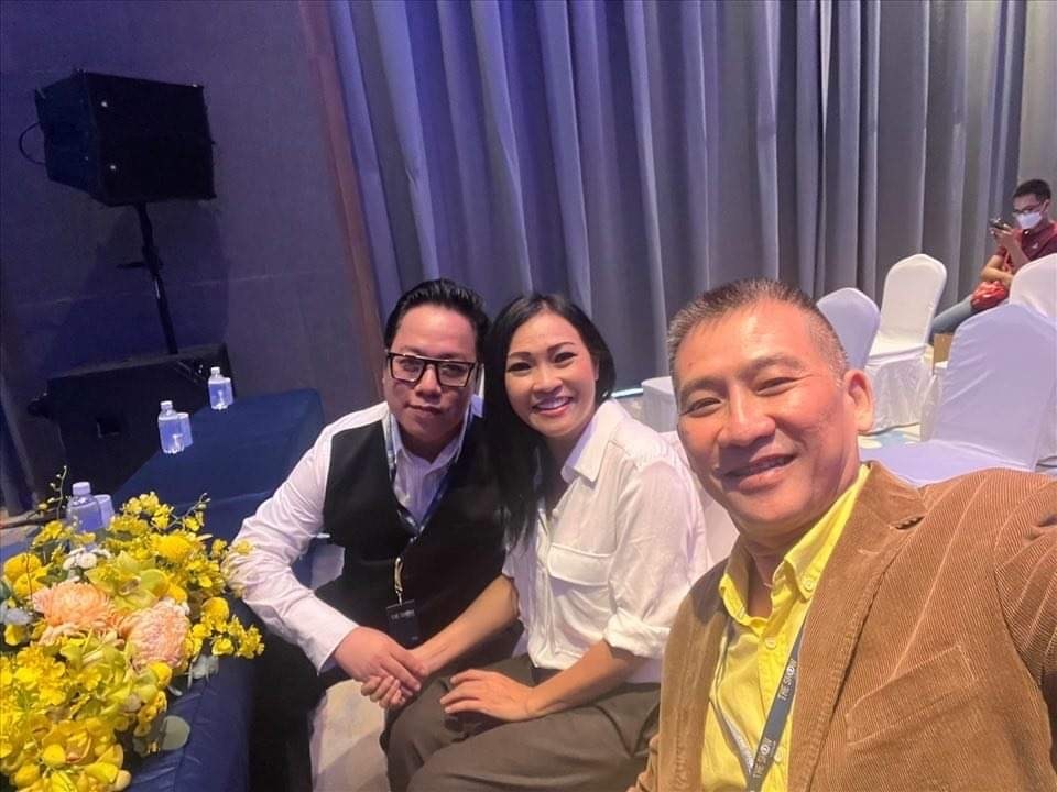 Phương Thanh hội ngộ các đồng nghiệp. Ảnh: NSCC. Phương Thanh hội ngộ các đồng nghiệp. Ảnh: NSCC.