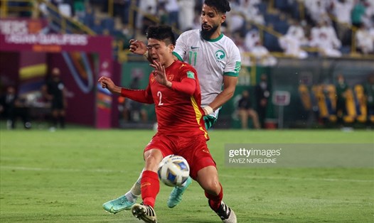 Tiền đạo Saleh Al-Shehri đá chính trước tuyển Việt Nam sau khi ngồi dự bị ở trận gặp Australia. Ảnh: Getty.