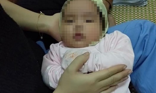 Bé gái 3 tháng tuổi bị bỏ rơi tại Thái Nguyên.