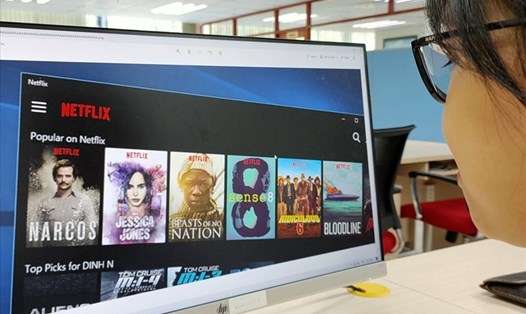 Netflix là một trong những dịch vụ phim trực tuyến có doanh thu lớn tại Việt Nam. Ảnh: Thế Lâm.