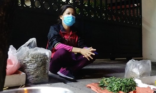 Nữ điều dưỡng Lê Thanh Huyền  bị Bệnh viện Tuệ Tĩnh nợ lương kéo dài Ảnh: LDO