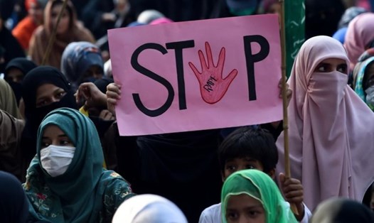 Pakistan chính thức thông qua luật cho phép thiến hóa học đối với tội phạm hiếp dâm ở nước này. Ảnh: AFP