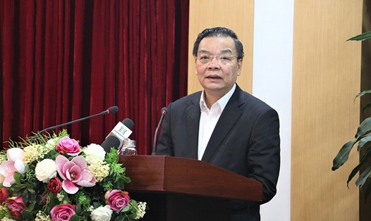 Chủ tịch UBND TP.Hà Nội Chu Ngọc Anh trả lời cử tri về việc tiêm vaccine phòng COVID-19 cho học sinh. Ảnh: Thuỷ Tiên