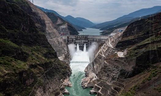 Bạch Hạc Than là nhà máy thủy điện lớn thứ 2 thế giới ở Trung Quốc sau đập Tam Hiệp. Ảnh: Xinhua