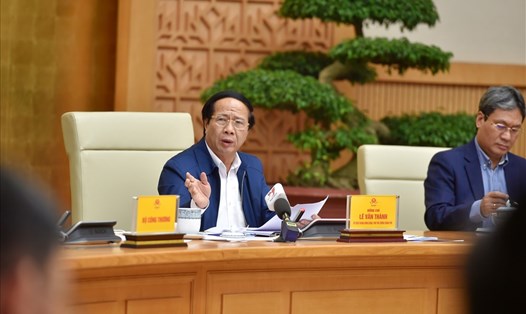 Phó Thủ tướng Lê Văn Thành đã chủ trì hội nghị lấy ý kiến hoàn thiện Quy hoạch phát triển điện lực quốc gia thời kỳ 2021-2030, tầm nhìn đến 2045 (Quy hoạch Điện VIII). Ảnh Đức Tuân