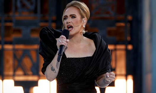 Sau ly hôn, Adele mạnh mẽ trở lại với album “30”. Ảnh: Xinhua