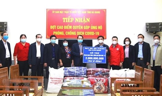 Tuyên Quang hỗ trợ Hà Giang 2 tỉ đồng chống dịch. Ảnh MT