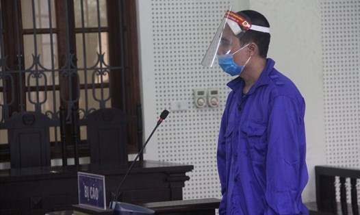 Lương Văn Tùng (SN 1993) trú xã Diên Lãm, huyện Quỳ Châu bị kết án 17 năm tù về tội Mua bán trái phép chất ma túy. Ảnh: HĐ