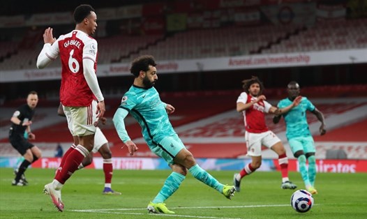 Trận đấu giữa Liverpool và Arsenal là tâm điểm vòng 12 Ngoại hạng Anh. Ảnh: AFP