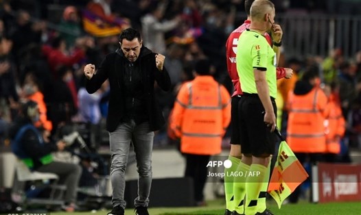 Xavi Hernandez có trận thắng đầu tiên trên cương vị huấn luyện viên của Barcelona. Ảnh: AFP