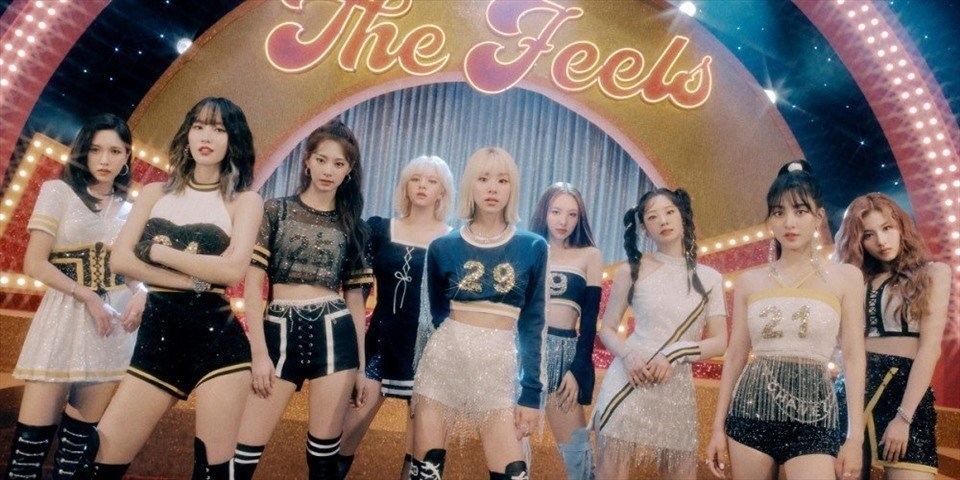 Ca khúc tiếng Anh của TWICE nhận được sự yêu thích. Ảnh: Poster JYP. Ca khúc tiếng Anh của TWICE nhận được sự yêu thích. Ảnh: Poster JYP.