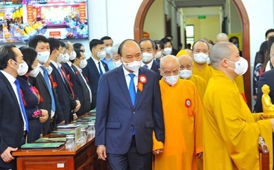Ủy viên Bộ Chính trị, Chủ tịch nước Nguyễn Xuân Phúc cùng các đại biểu tham dự Đại lễ kỷ niệm. Ảnh: Quang Vinh