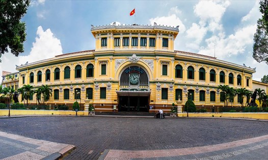 Bưu điện Thành phố là một trong những công trình kiến trúc được đánh giá tuyệt nhất TP.Hồ Chí Minh. Ảnh: Anh Tú.