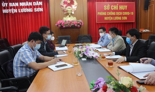 Huyện Lương Sơn (Hòa Bình) cho phép một số trường hợp F1 thực hiện cách ly y tế tại nhà. Ảnh Trần Trọng.