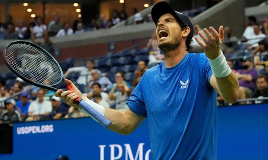 Andy Murray "kêu giời" vì Stefano Tsitsipas dùng thời gian nghỉ đi vệ sinh quá lâu khiến anh thất bại ở vòng 1 US Open năm nay. Ảnh: US Open