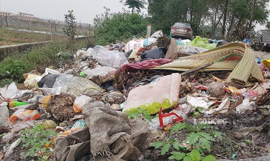 Hiện mỗi ngày trên địa bàn tỉnh Ninh Bình có gần 330 tấn rác thải sinh hoạt phát sinh mỗi ngày. Ảnh: NT