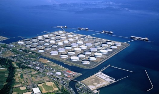 Kho Kiire của nhà máy lọc dầu Eneos ở miền nam Nhật Bản được sử dụng làm kho dự trữ dầu. Ảnh: Eneos
