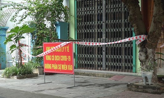 Lào Cai dừng hoạt động tất cả công ty, doanh nghiệp quản lý nhân viên giao hàng trên địa bàn thành phố để phòng chống dịch. Ảnh: BLC.