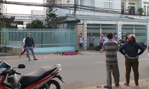 Hiện trường vụ chết người ở phường Lái Thiêu, thành phố Thuận An, Bình Dương, công an đang điều tra làm rõ.